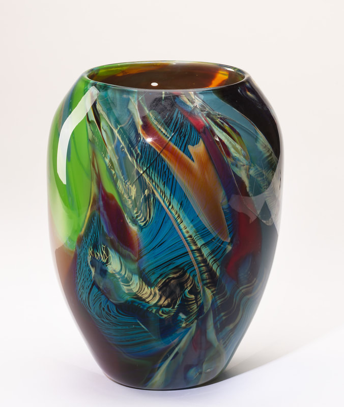 Marbeled vase,Chris Johnson, glass artist, blown glass, irridescent glass, art glass, vases, vessels, DoonArt Tour, Davenport, Santa Cruz, California